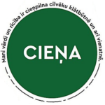 Zaļš aplis ar baltiem burtiem "CIEŅA" centrā un tekstu apkārt: "Mani vārdi un rīcība ir cienpilna cilvēku klātbūtnē un arī vienatnē.